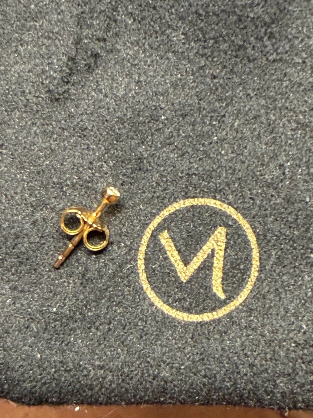 Mejuri Single Tiny Diamond Stud - Picture 5 of 16